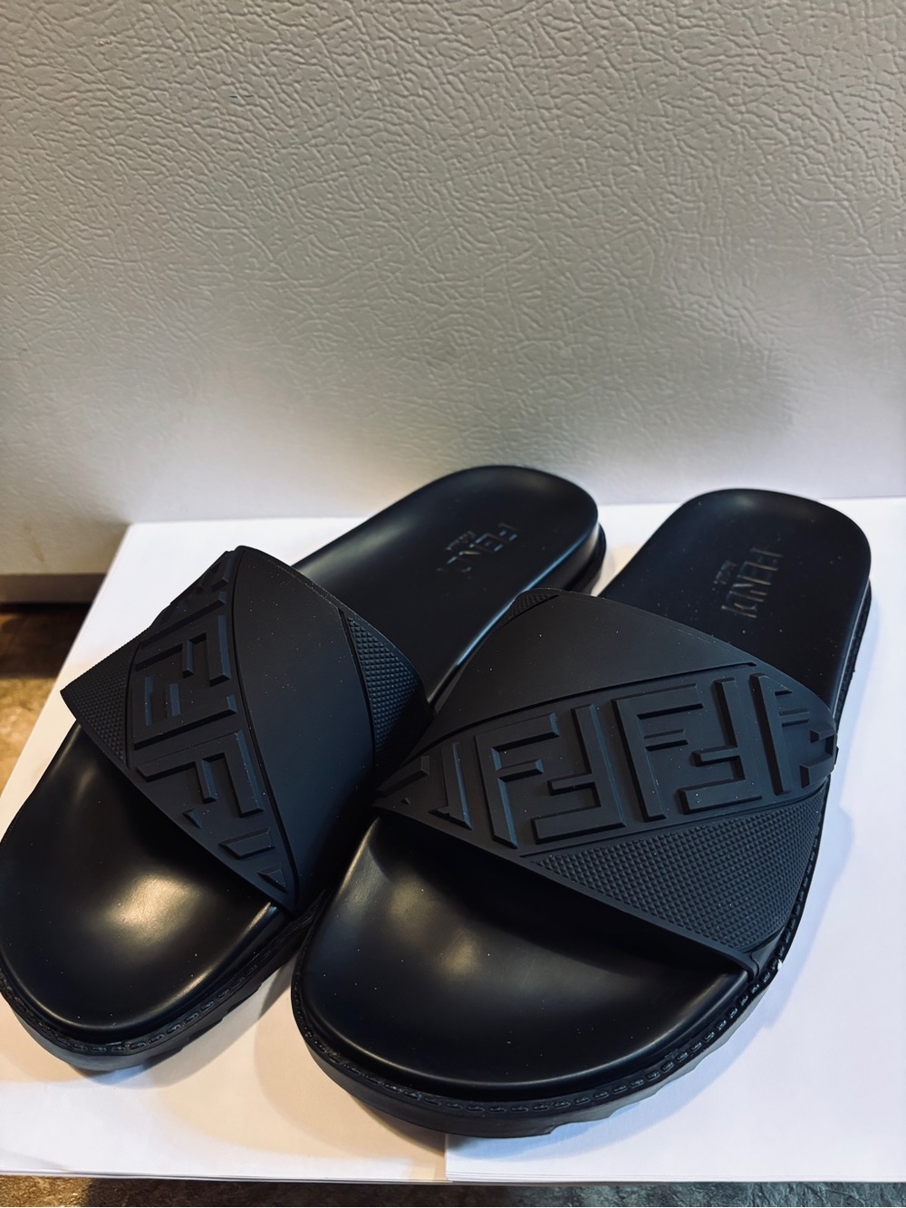 Fendi men’s rubber Black Slide Sandals - Designer Embossed Strap